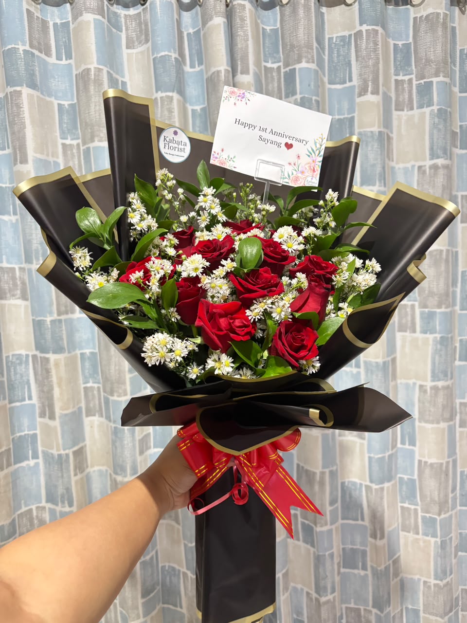 Hand bouquet bunga segar